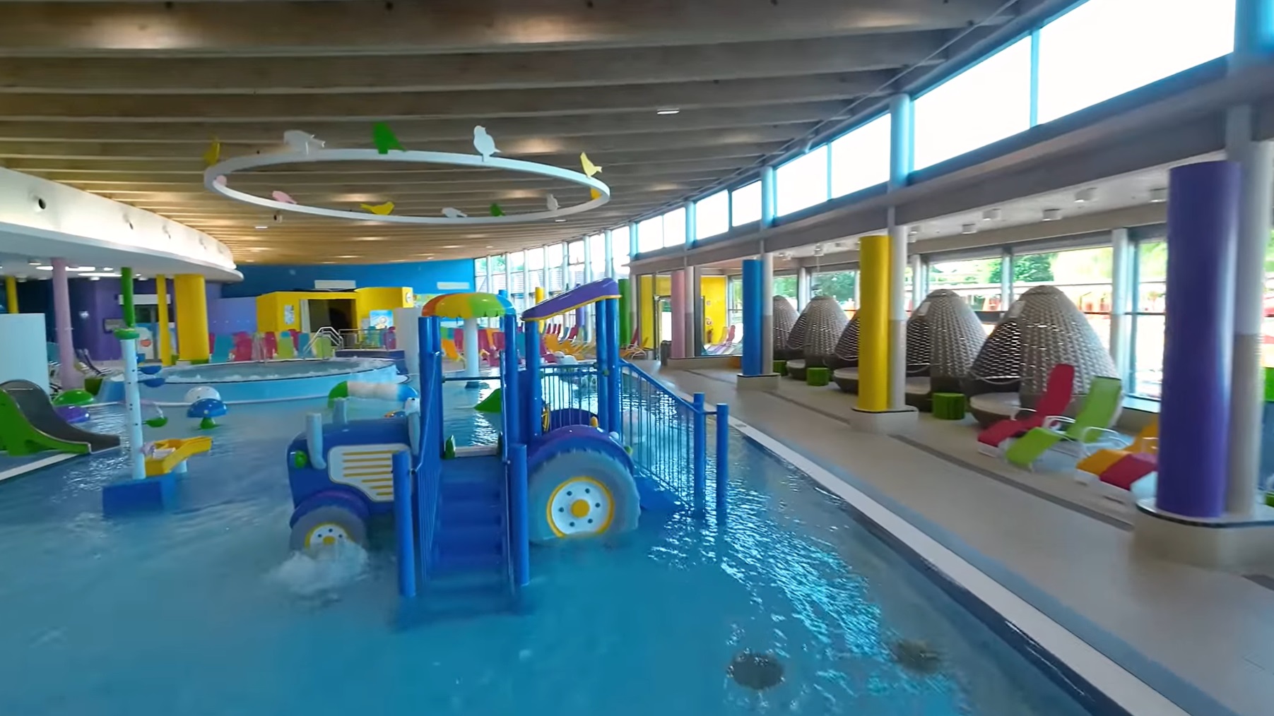 Bubble Pool - swimming pool at Sonnentherme Lutzmannsburg