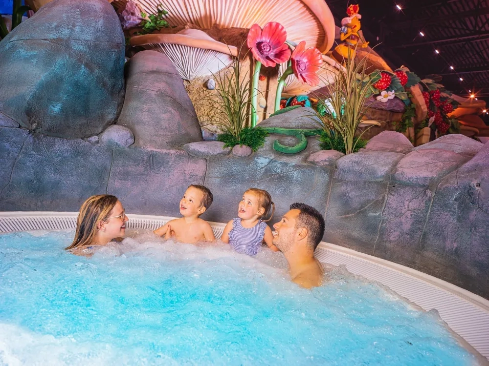 Jacuzzis - swimming pool at Plopsaqua Hannut-Landen