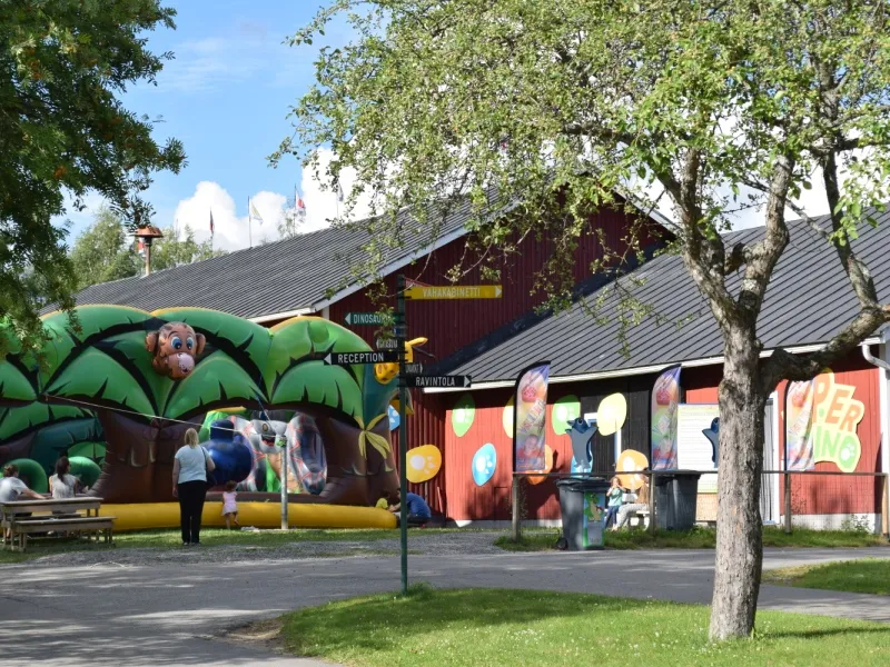 Hyperdino cafeteria - restaurant (bistro) at Visulahti Dinosauria 