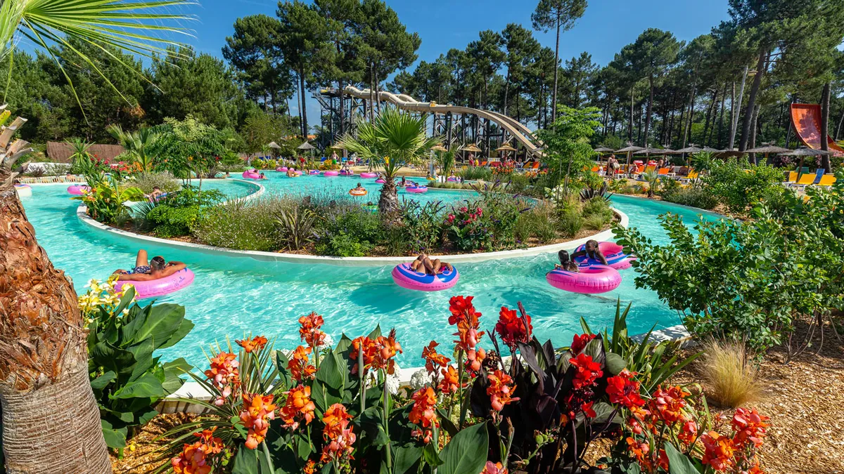 Lagoon Paradise - water slide at Aqualand Bassin D’Arcachon