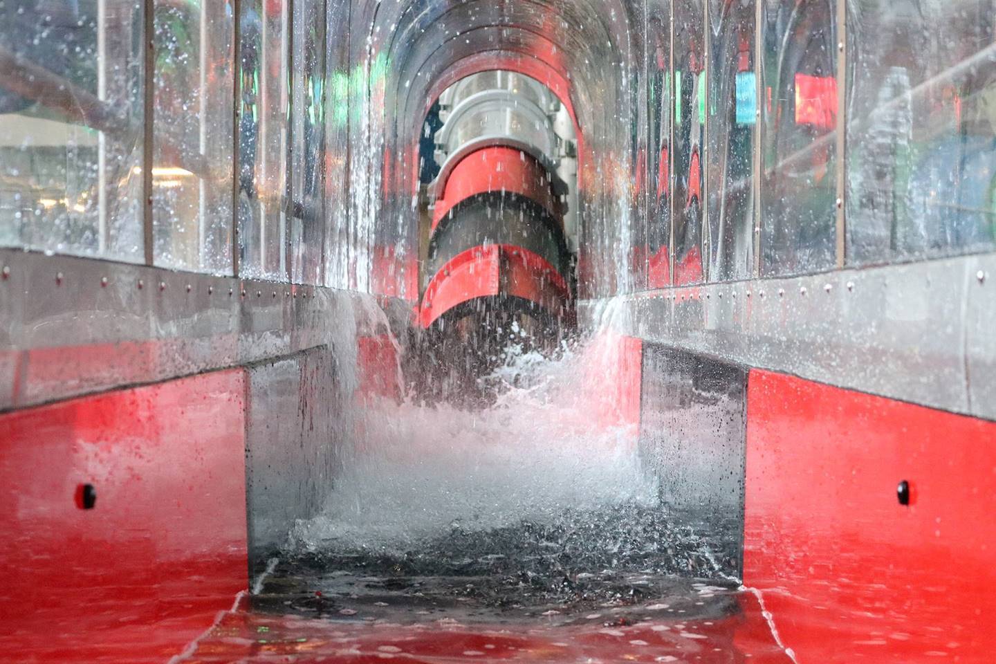 Turbo Drop - water slide at Aquadome Billund