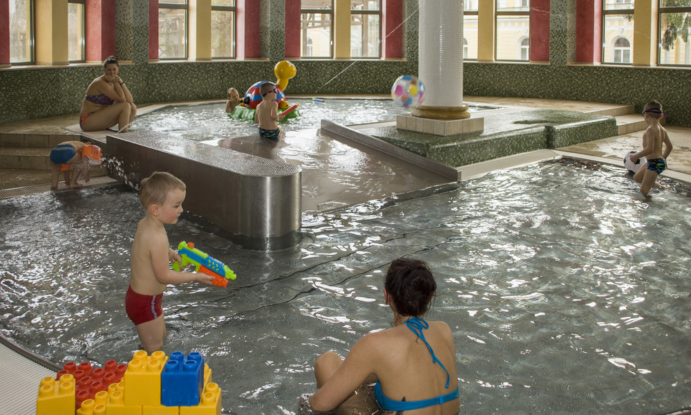 Children"s pool with attractions - swimming pool at Aquaforum Františkovy Lázně