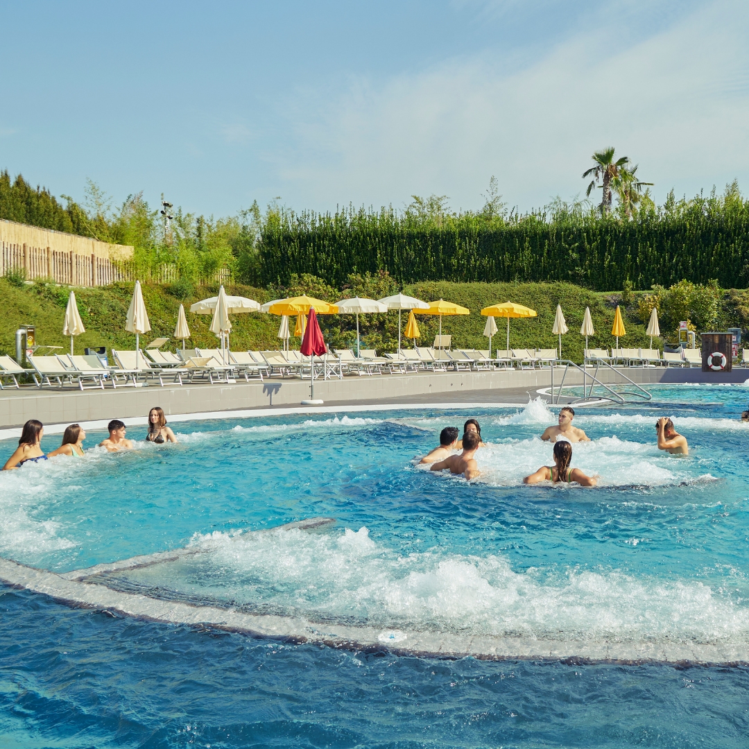 Relaxation Tub - wellness area at Acquaworld