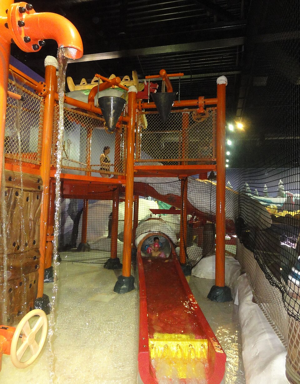 Tjure"s Slide - water slide at Plopsaqua De Panne