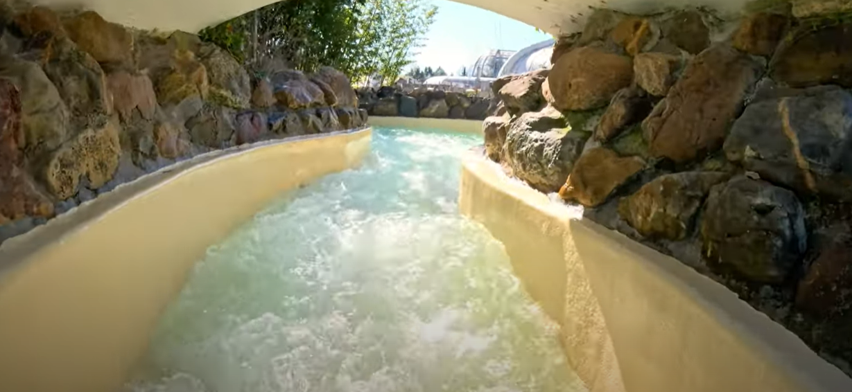 Wild River - water slide at Center Parcs De Vossemeren