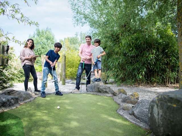Outdoor Activities - service area at Center Parcs Park Nordseekuste: Adventure Golf