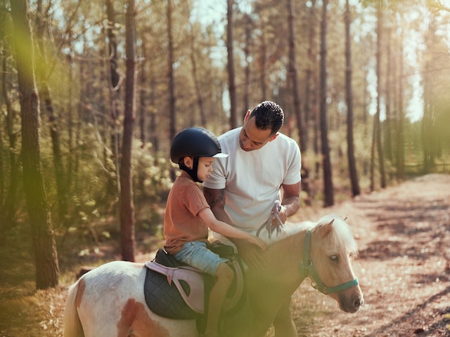 Fun with Pony - service area at Center Parcs De Vossemeren: Pony ride