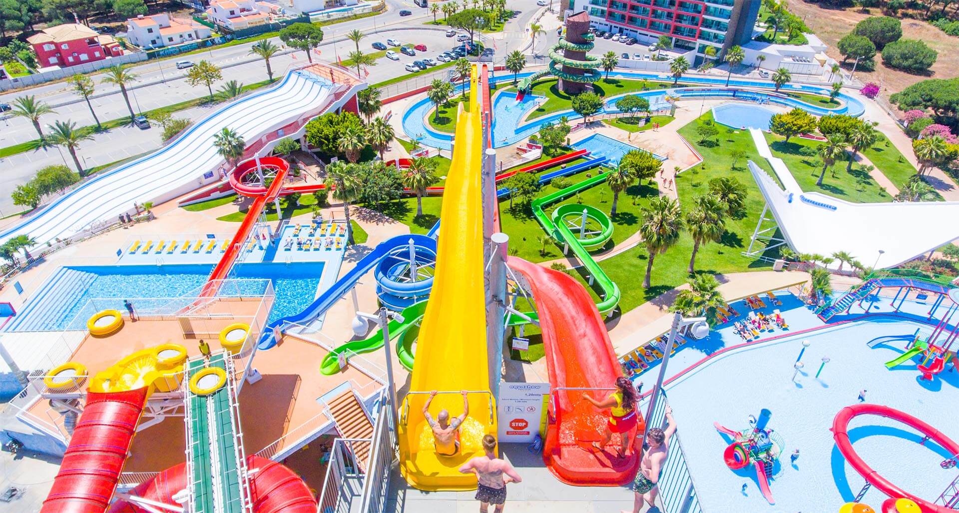 Free Fall - water slide at Aquashow Park