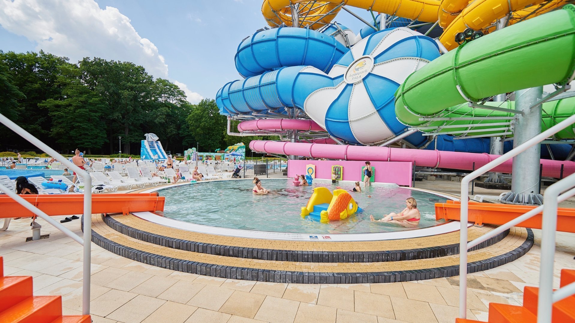 Outdoor Children"s Paddling Pool - swimming pool at Aquapark Fala Łodz
